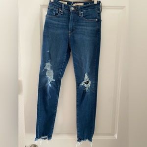 Levi’s High Rise Skinny Jeans